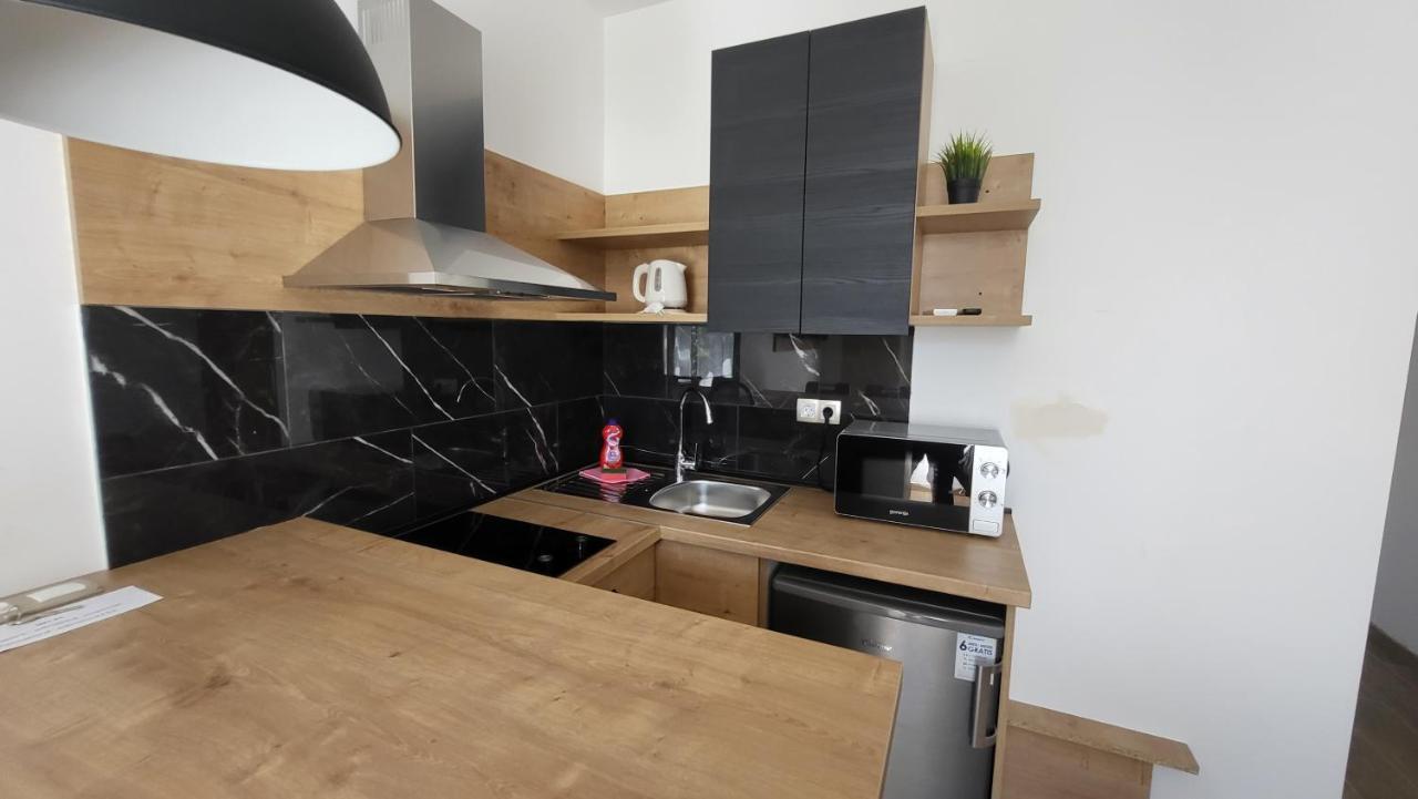Imperial Central Residences West Rijeka Bagian luar foto